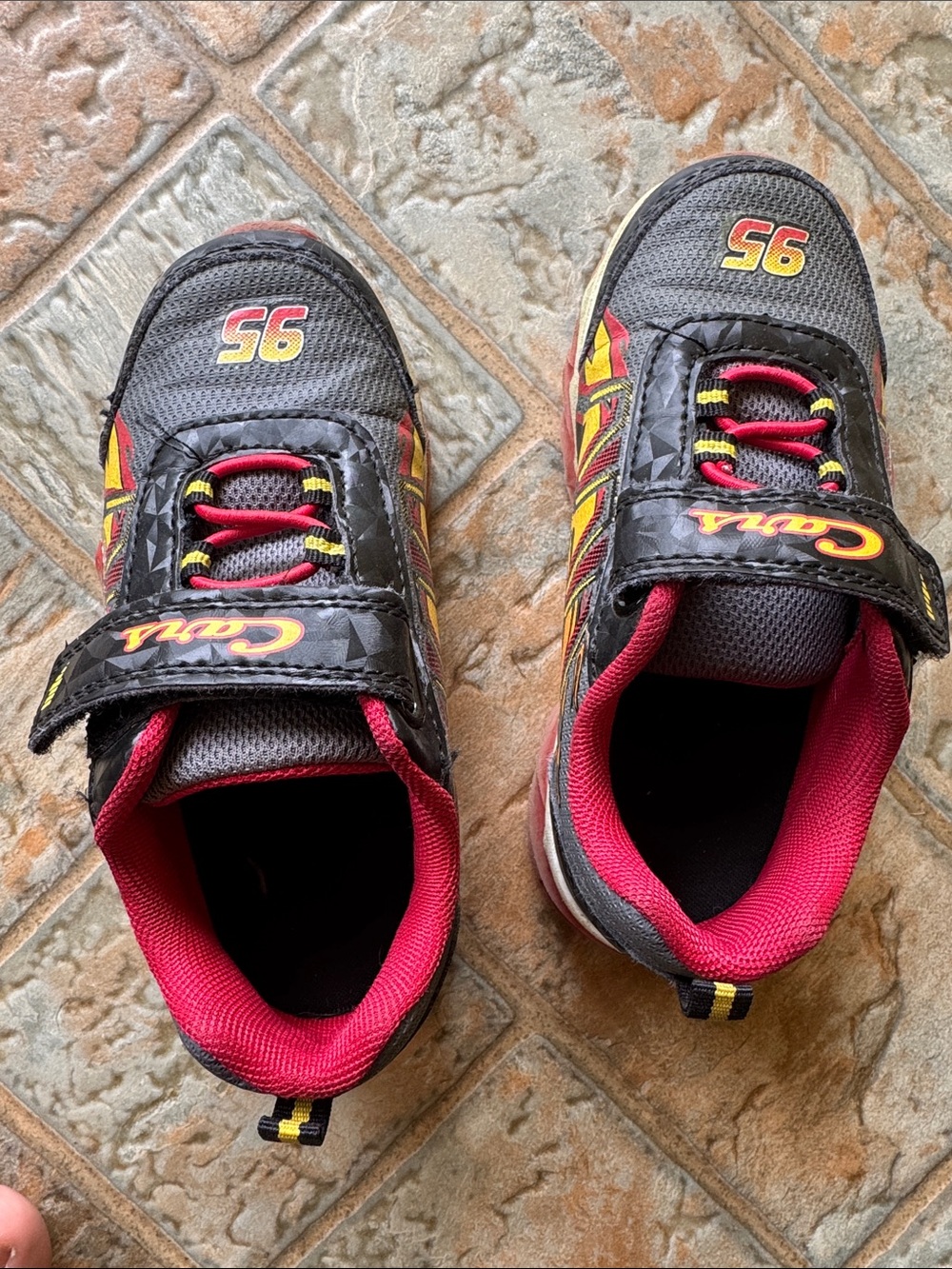 Kids Light-Up Lightening McQueen Shoes - Picture 4 of 6